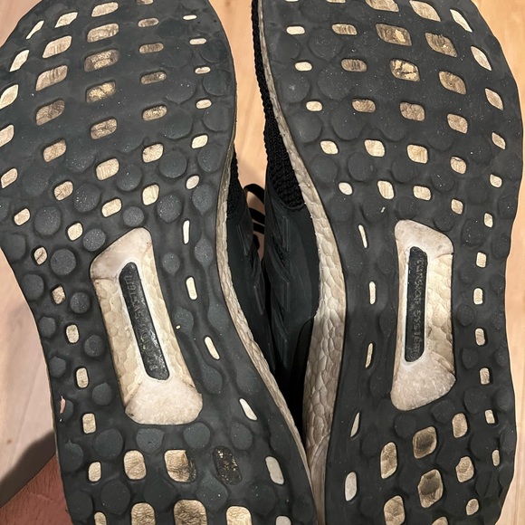 Black Adidas Ultraboosts - Picture 5 of 5
